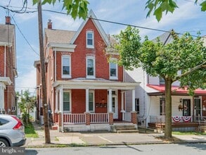 Building Photo - 14 Third Unit 3