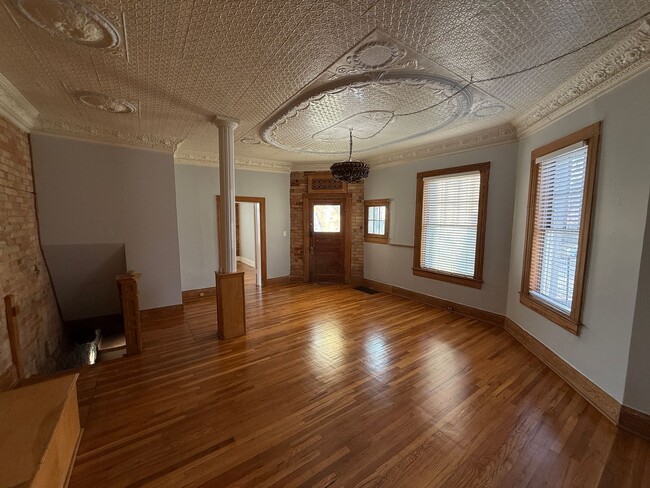 Photo - 253 E 5th Ave Apartment