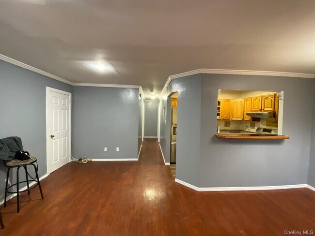 Foto del edificio - 139-03 Lakewood Ave