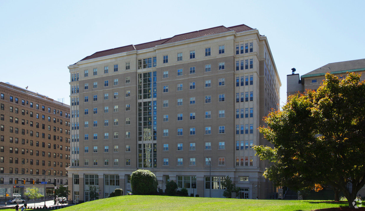 Building Photo - Mark A. Nordenberg Hall