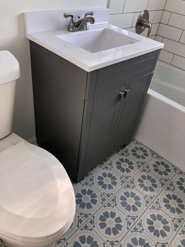 Foto del edificio - 10641 S Artesian Ave