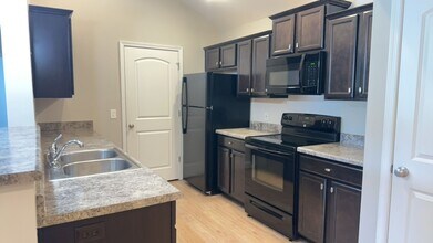 Interior Photo - The Gables of Spring Creek