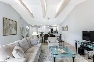 Building Photo - 5635 Turtle Bay Dr