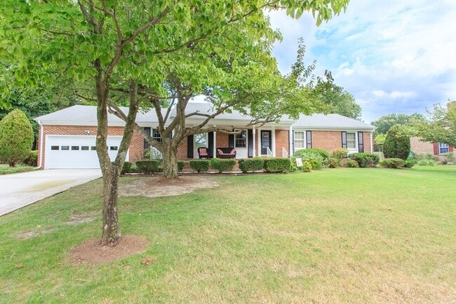 Building Photo - 3617 Hermitage Dr