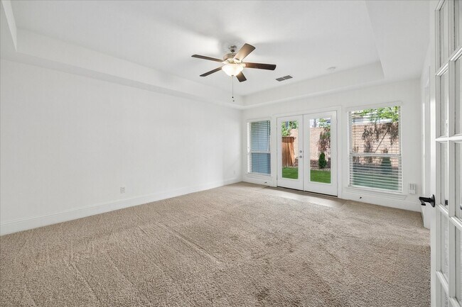 Foto del edificio - 1704 Oak Leaf Pass Dr