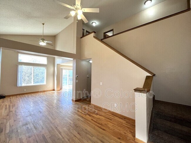 Building Photo - 4320 Horizonpoint Dr