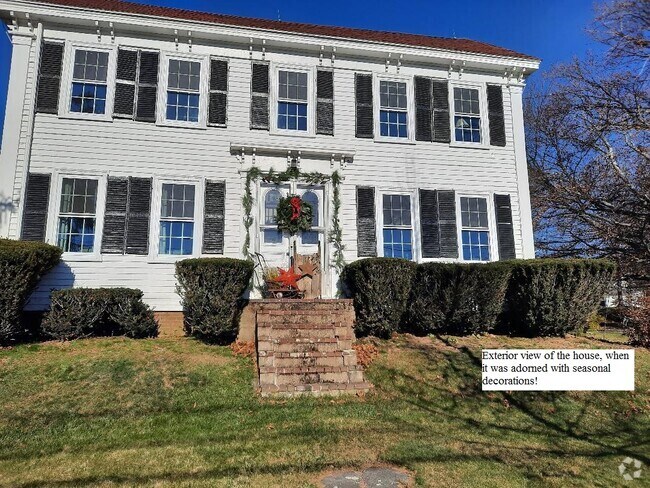 Building Photo - 55 Haverhill Rd
