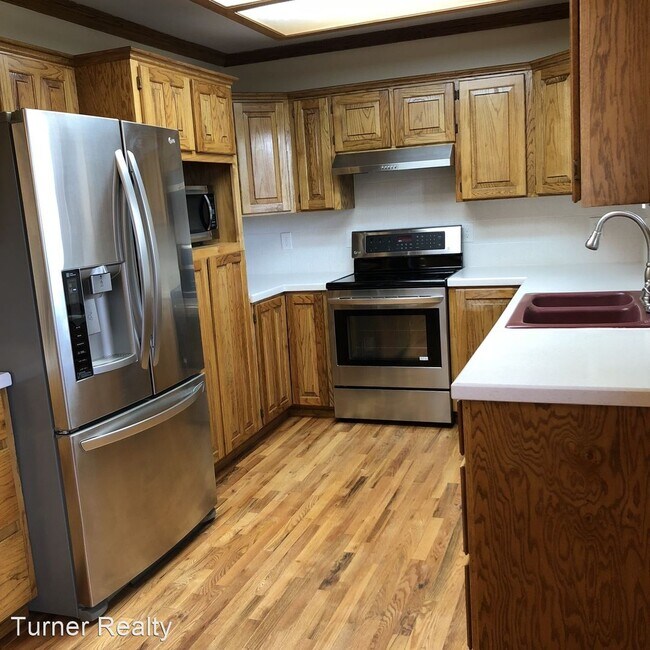 Foto del edificio - 6 br, 3 bath House - 2201 Judson Street