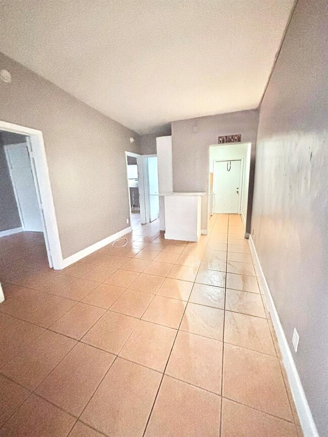 Foto del edificio - 424 NW 15th Terrace