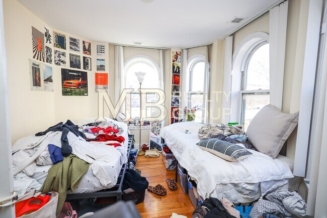 Foto del edificio - 100 Wayland St