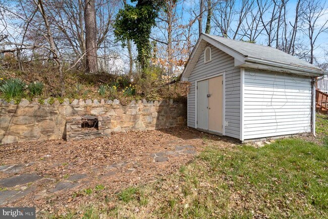 Building Photo - 6011 Western Run Dr