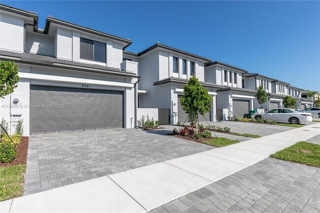 Building Photo - 8321 SW 121st Terrace