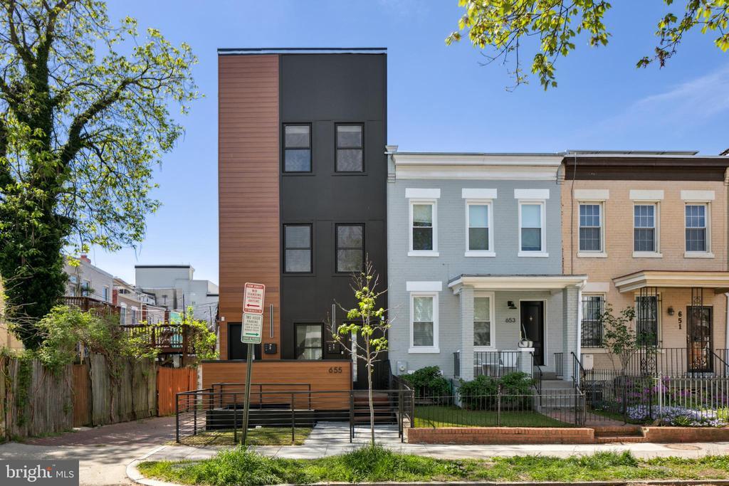 Foto principal - 655 Morton Pl NE