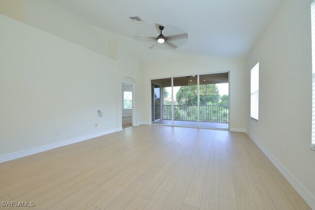 Foto del edificio - 20130 Seagrove St