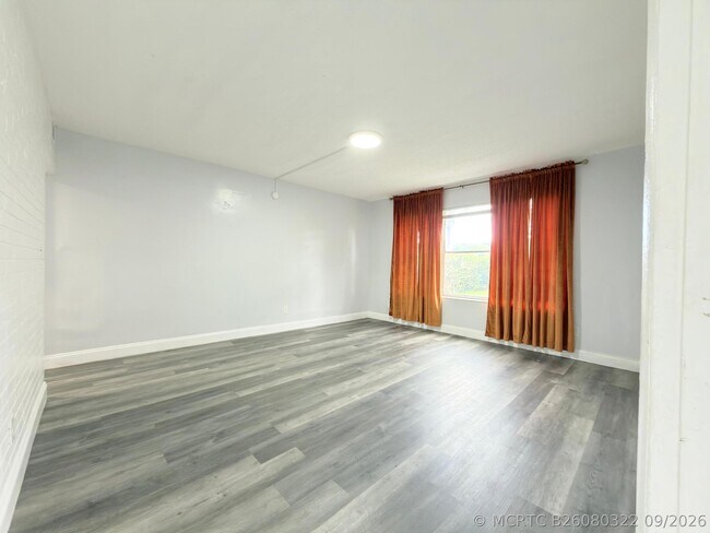 Foto del edificio - 131 E 27th St