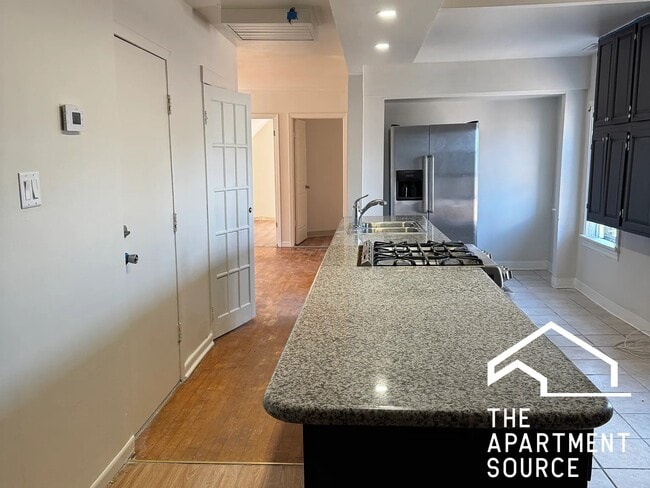 Photo - 2921 N Spaulding Ave Apartment