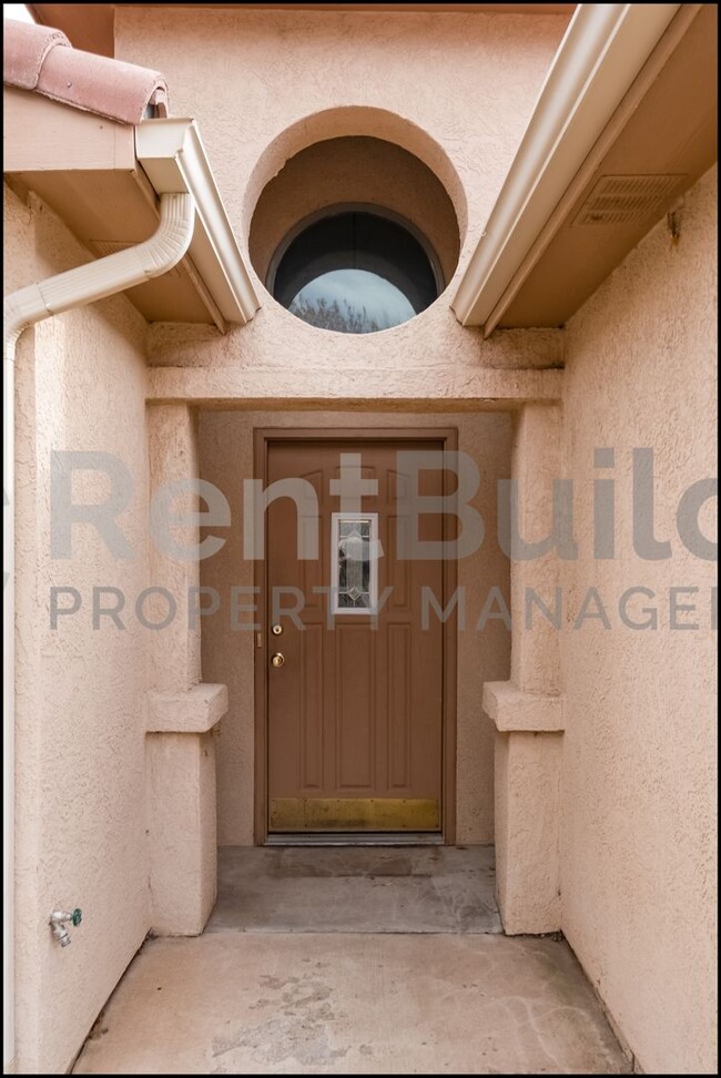 Building Photo - *** WOW PRICE REDUCTION JUST IN TIME FOR S...