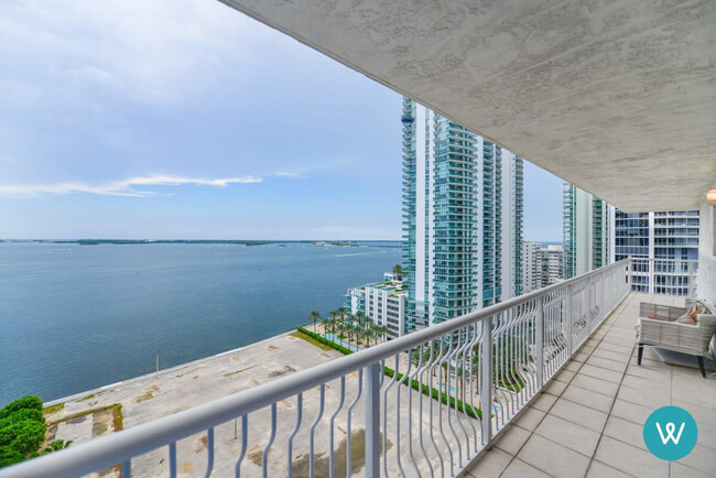 Foto del edificio - 1200 Brickell Bay Dr