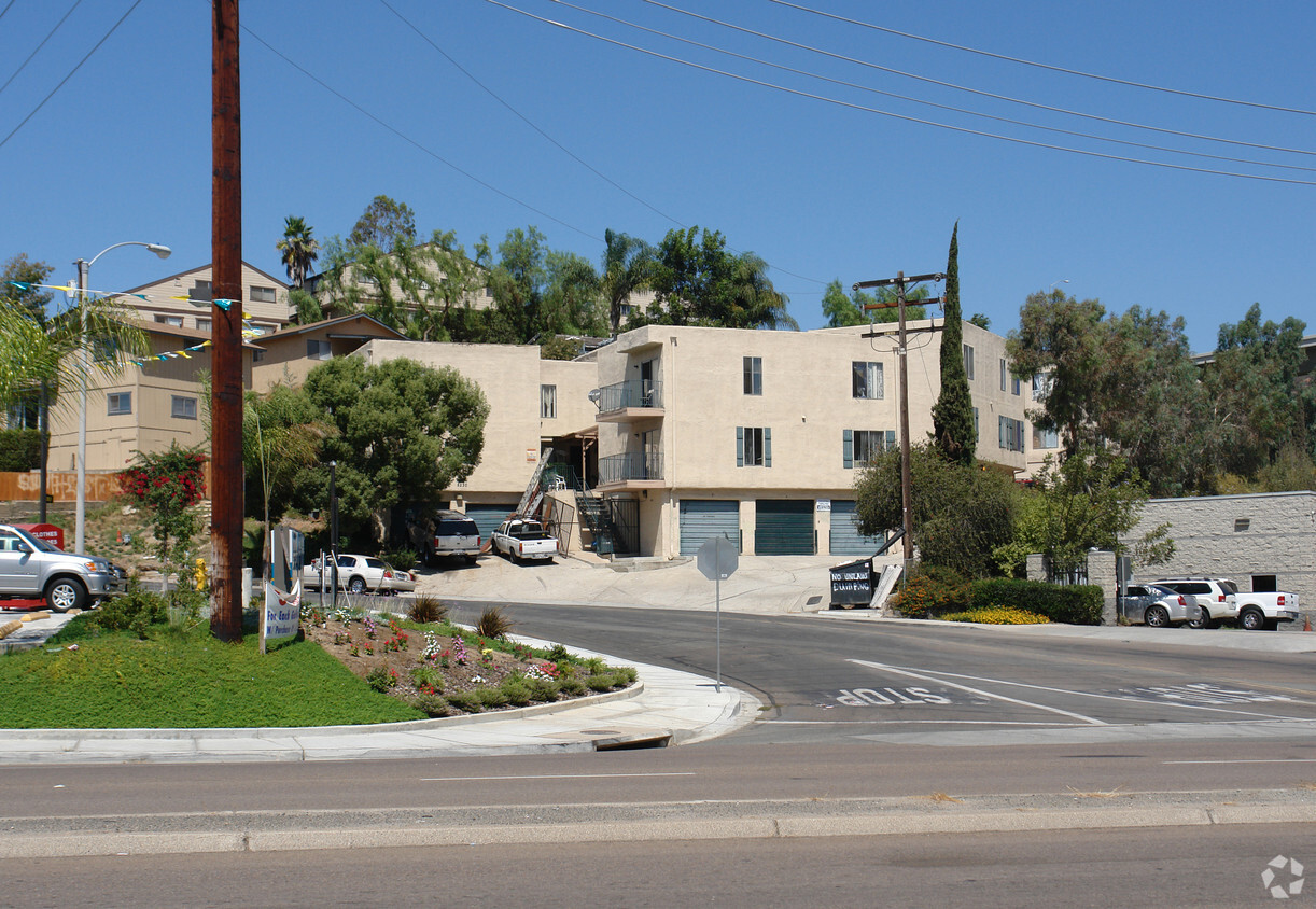 Primary Photo - Lemon Grove Apartments