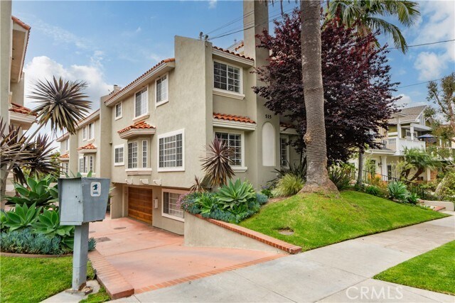 Primary Photo - 515 N Elena Ave