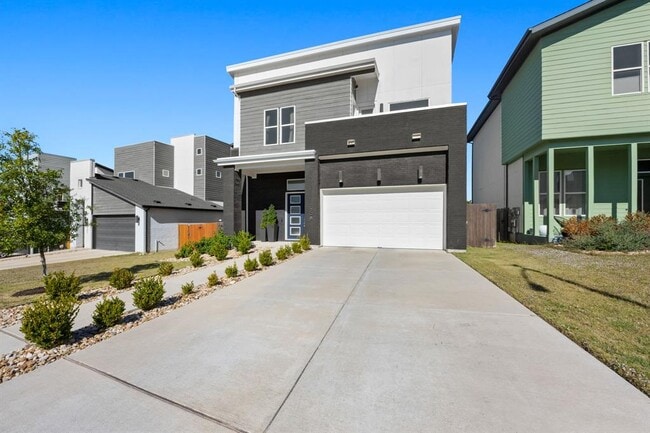 Foto del edificio - 7308 Cordoba Dr