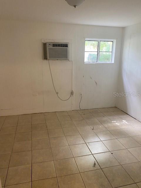 Foto del edificio - 1045 E Lake Parker Dr