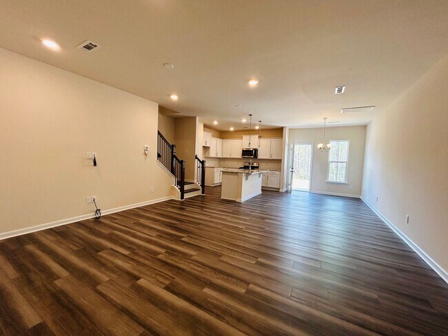 Building Photo - BRAND NEW 2-story 1-car garage Jamestown t...