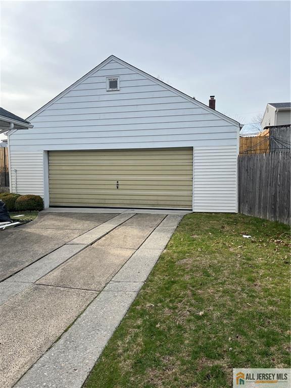 Foto del edificio - 102 Prentice Ave