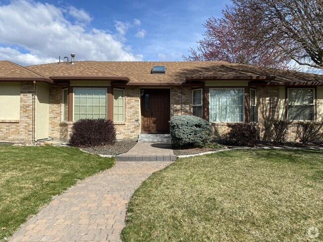 Building Photo - 9835 W Alliance Dr