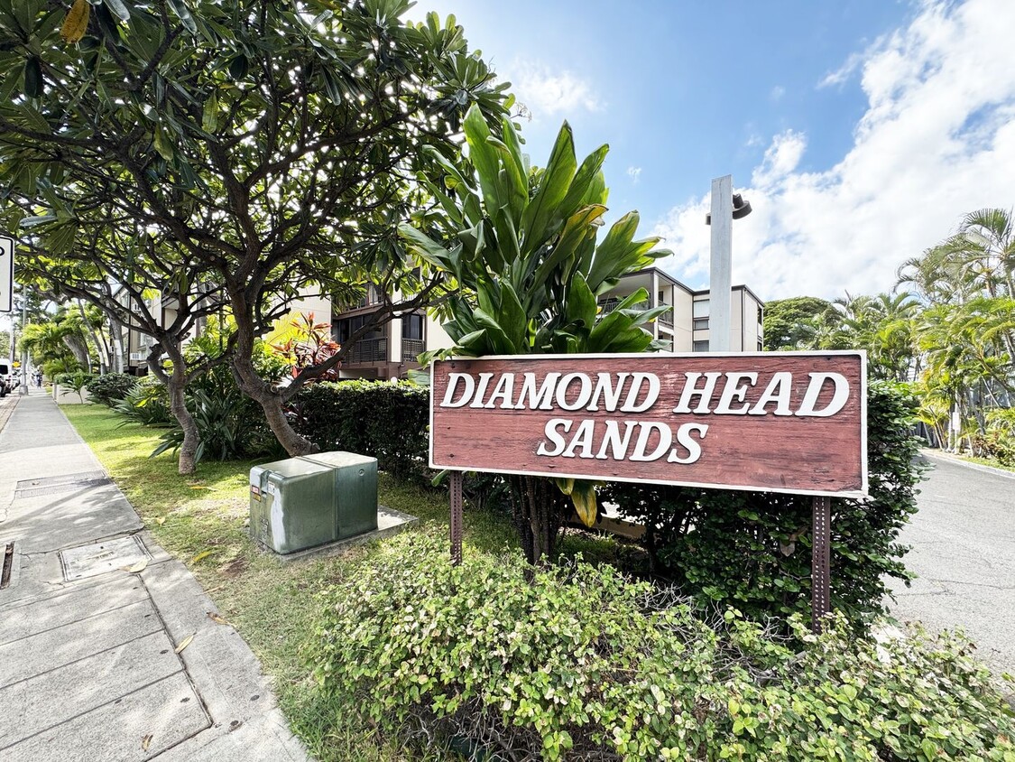 Foto principal - Diamond Head 1/1 with A/C and Parking!