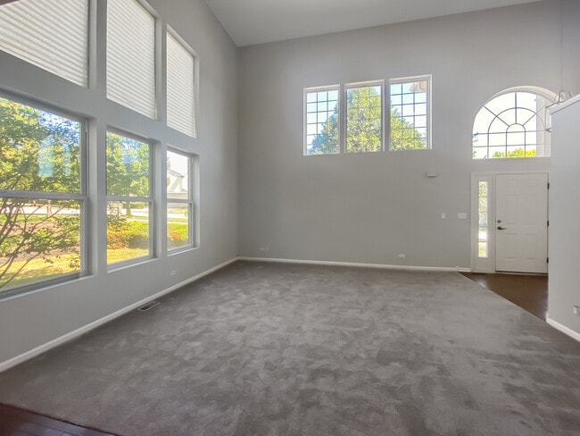Building Photo - 1477 Yellowstone Dr