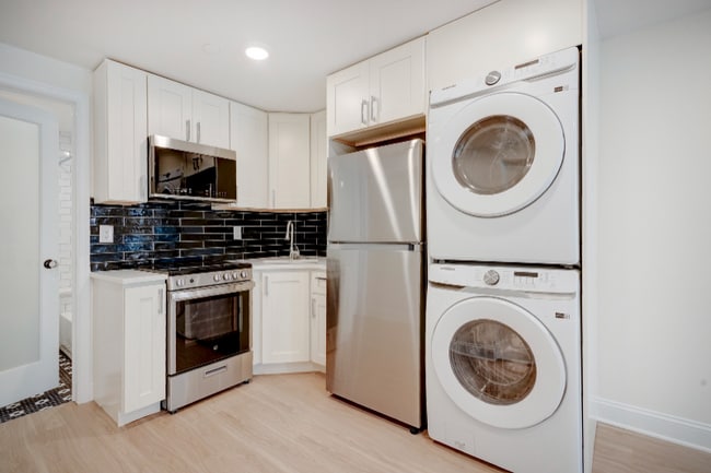 Building Photo - 505 Cobbs Creek Pkwy
