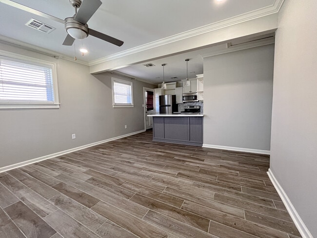 LIVING ROOM - 5310 Astoria Dr