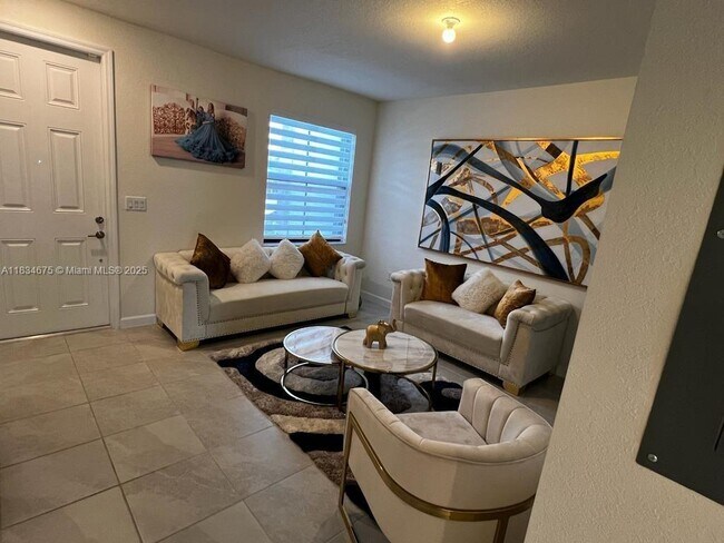 Foto del edificio - 3382 W 114th Terrace