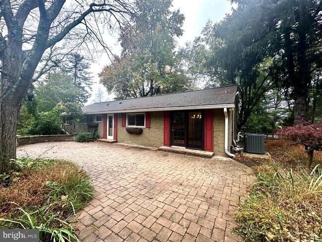 Foto del edificio - 1 High Acres Dr