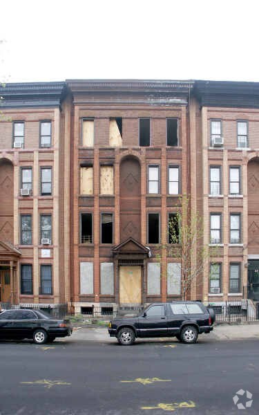 Foto principal - 763 Monroe St