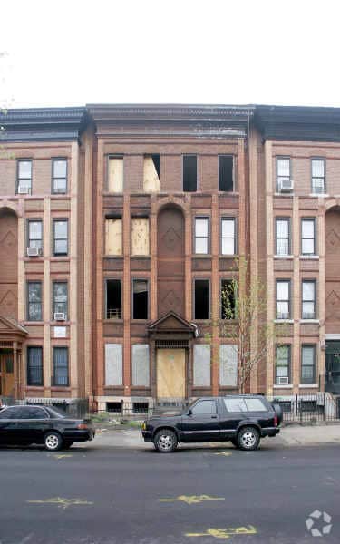 Primary Photo - 763 Monroe St