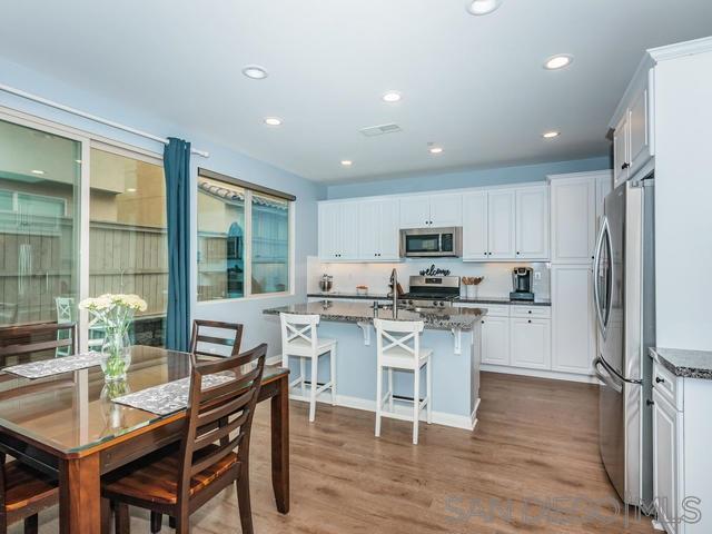 Building Photo - 1058 Sea Glass Wy