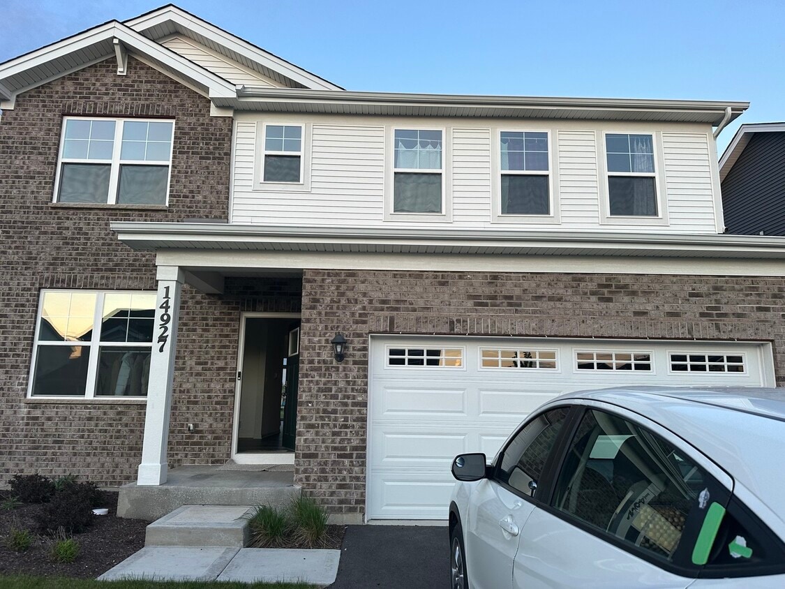 Primary Photo - 14927 S Greenbriar Dr