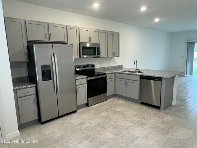 Building Photo - 7271 Sabal Ter