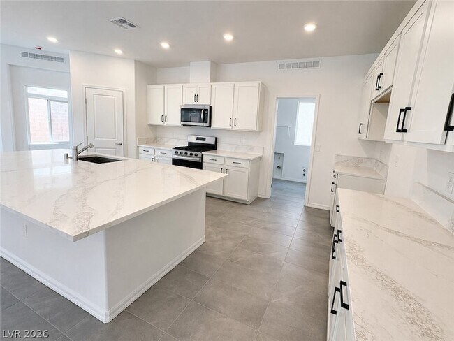 Foto del edificio - 7443 Legacy Pt St