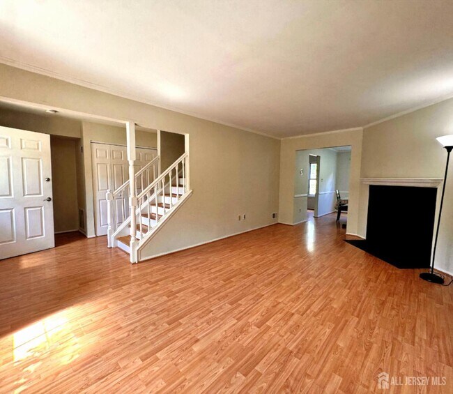 Foto del edificio - 4 Pond View Dr