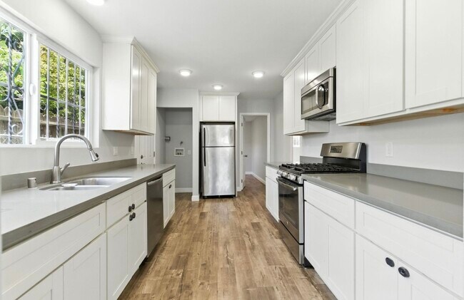 Foto del edificio - 5821 E 17th St