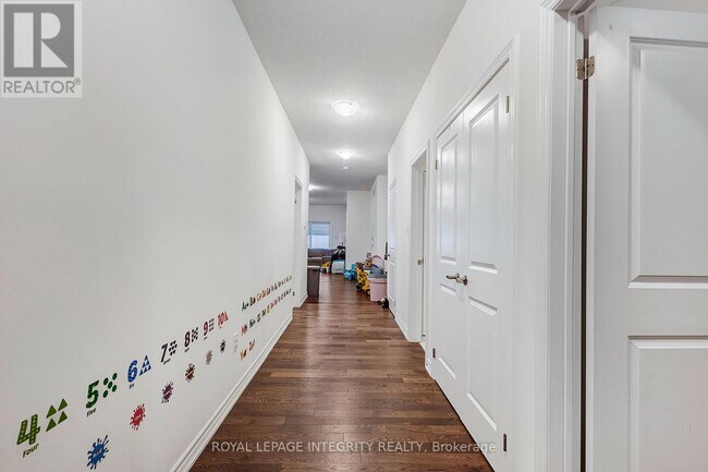 Building Photo - 194 Adley Dr