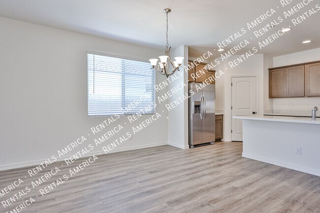 Foto del edificio - 24144 W Gibson Ln