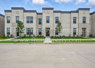 Building Photo - 2089 Luna Dr