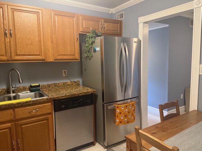 Building Photo - 4344 NW 9th Ave