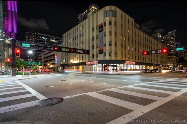 Foto del edificio - 150 SE 3rd Ave