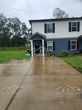 Building Photo - 104 David St