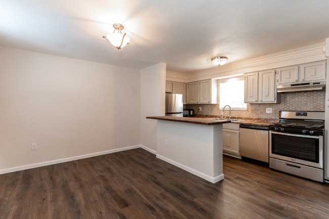 Photo - 217 Kaercher St Apartment